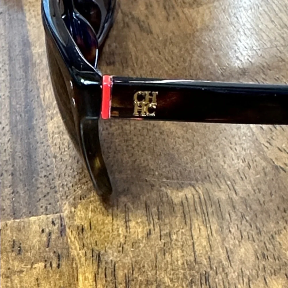 Caroline Herrera Reader Sunglasses +3 with case